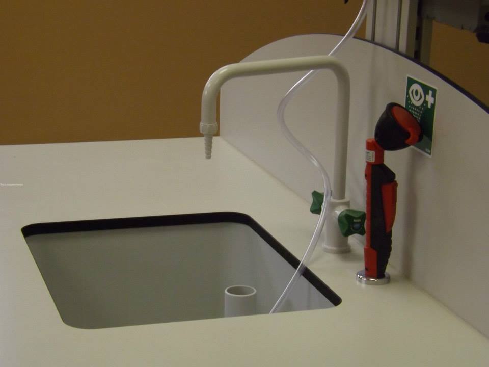 EYE WASH